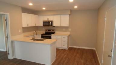 Main picture of 530 E 14th St