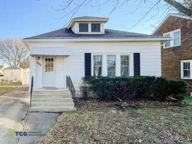 Main picture of 1010 Joliet St