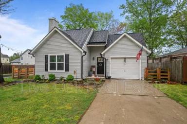 Main picture of 116 Ackiss Ave