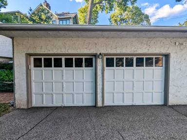 Main picture of 2111 Irving Ave S