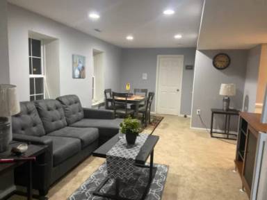 Main picture of 321 Pommel Ln