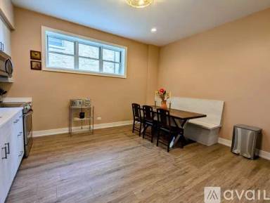 Main picture of 3752 N Tripp Ave
