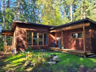 Main picture of 721 Claire Ln