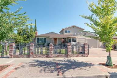 Main picture of 1911 Adelaide Way