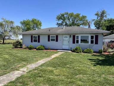 Main picture of 1843 N County Road 650 W