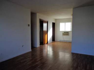 Main picture of 713 Cedar Dr