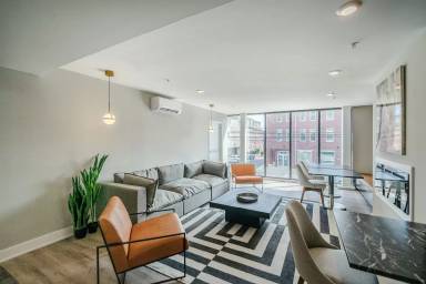 Main picture of 6604 Ridge Ave