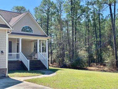 Main picture of 710 Helm Dr