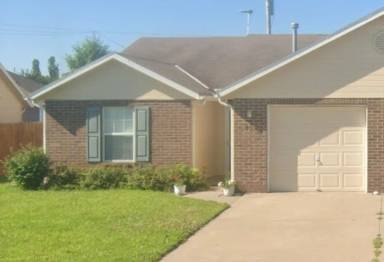 Main picture of 801 Walters Dr