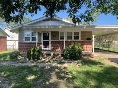 Main picture of 1507 N Gow St