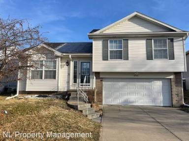 Main picture of 12928 Curtis Ave