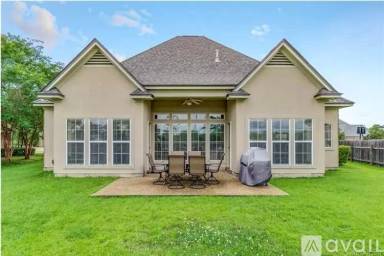 Main picture of 507 Canterbury Ln