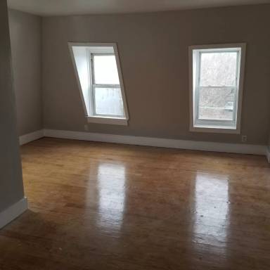Main picture of 35 Linden St