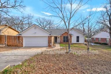 Main picture of 1027 Oak Ridge Dr