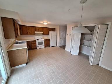 Main picture of 19 Robinson St