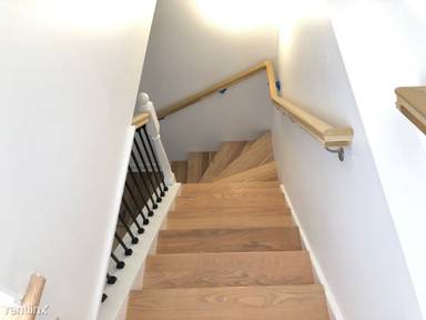 Main picture of 2509 N Clybourn Ave