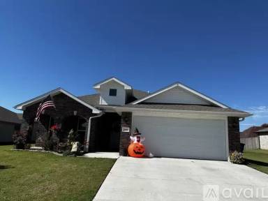 Main picture of 337 Sidney Ln