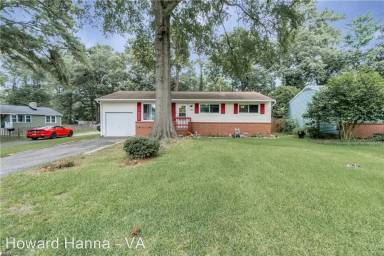 Main picture of 975 Green St