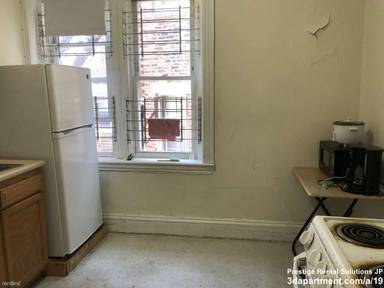 Main picture of 1375 Commonwealth Ave