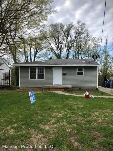 Main picture of 983 Riley Ave