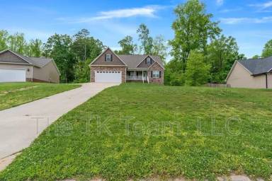 Main picture of 155 Rose Brier Ln