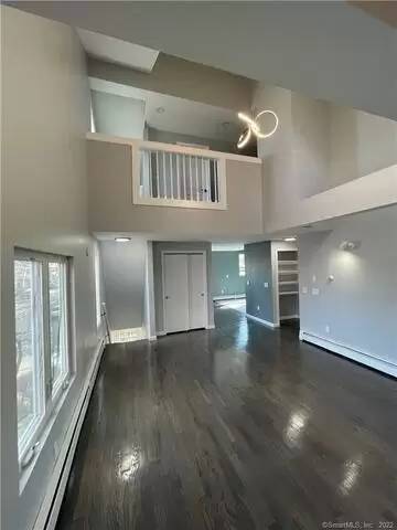 Main picture of 249 East Ave