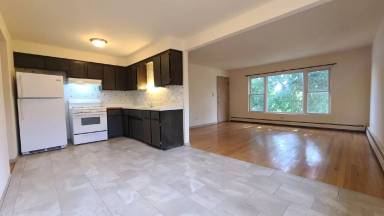 Main picture of 10435 S Keating Ave