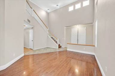Main picture of 10249 Huxley Cross Ln