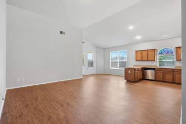 Main picture of 1113 Beaverwood Ln