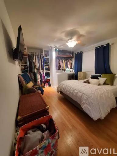 Main picture of 261 E State St