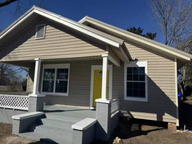 Main picture of 1222 N 3Notch St