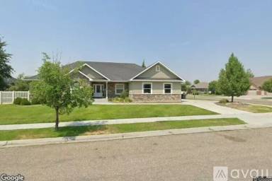 Main picture of 341 Stillwater Cir
