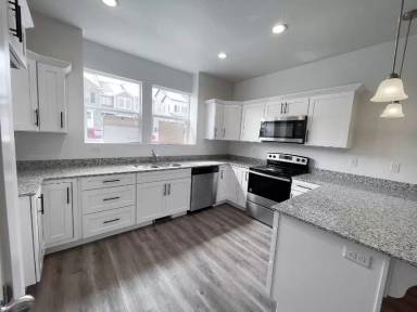 Main picture of Mountain Ridge Townhomes