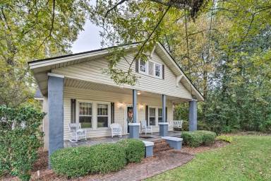 Main picture of 311 E Bridgers St