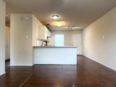 Main picture of 2401 73rd St