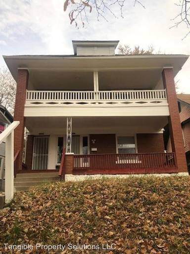Main picture of 3618 Roberts St