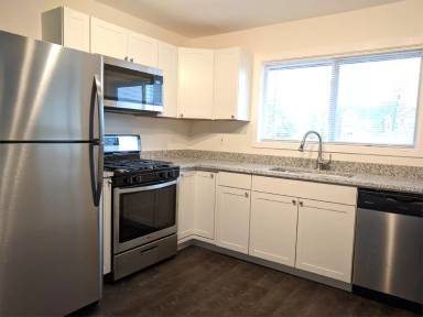 Main picture of 329 Monroe - 101