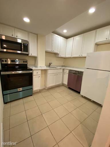 Main picture of 11 Englewood Ave