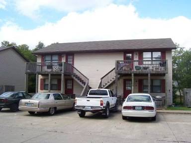 Main picture of 411 W South St