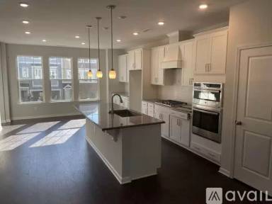 Main picture of 1248 Commack Dr