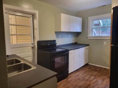 Main picture of 317 Mead Ave