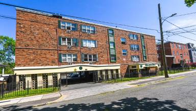 Main picture of 50 Allen Pl