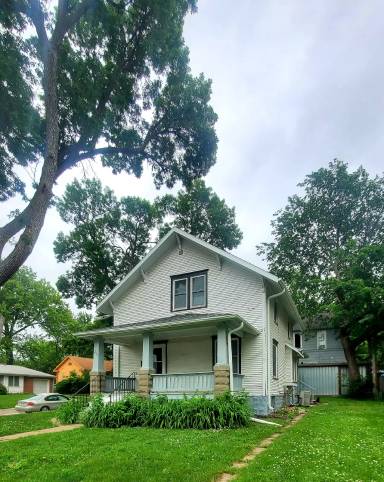 Main picture of 244 N 31st St