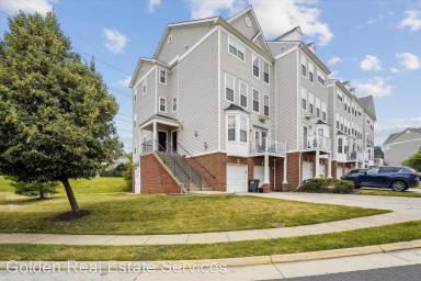 Main picture of 2483 Curie Ct