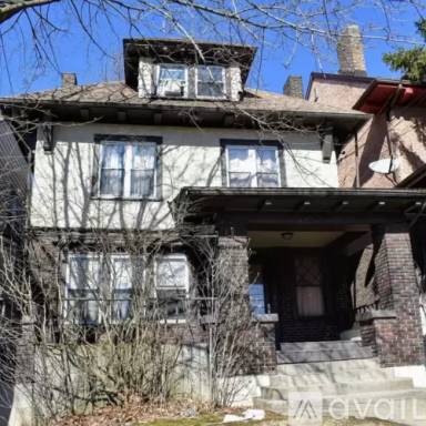 Main picture of 2306 Sherbrook St