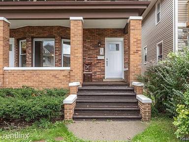 Main picture of 566 Hague St