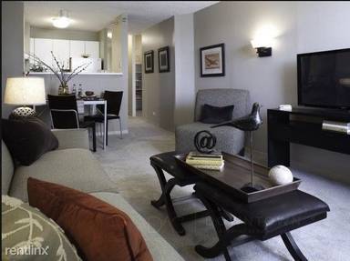 Main picture of 436 E Grand Ave