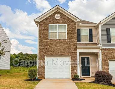 Main picture of 25 Moorlyn Ln