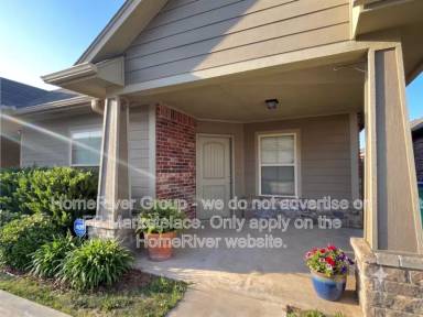 Main picture of 921 SW 92nd St
