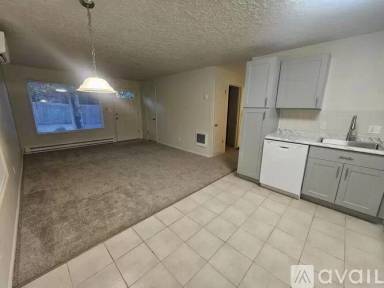 Main picture of 8414 SE Meadow Ln